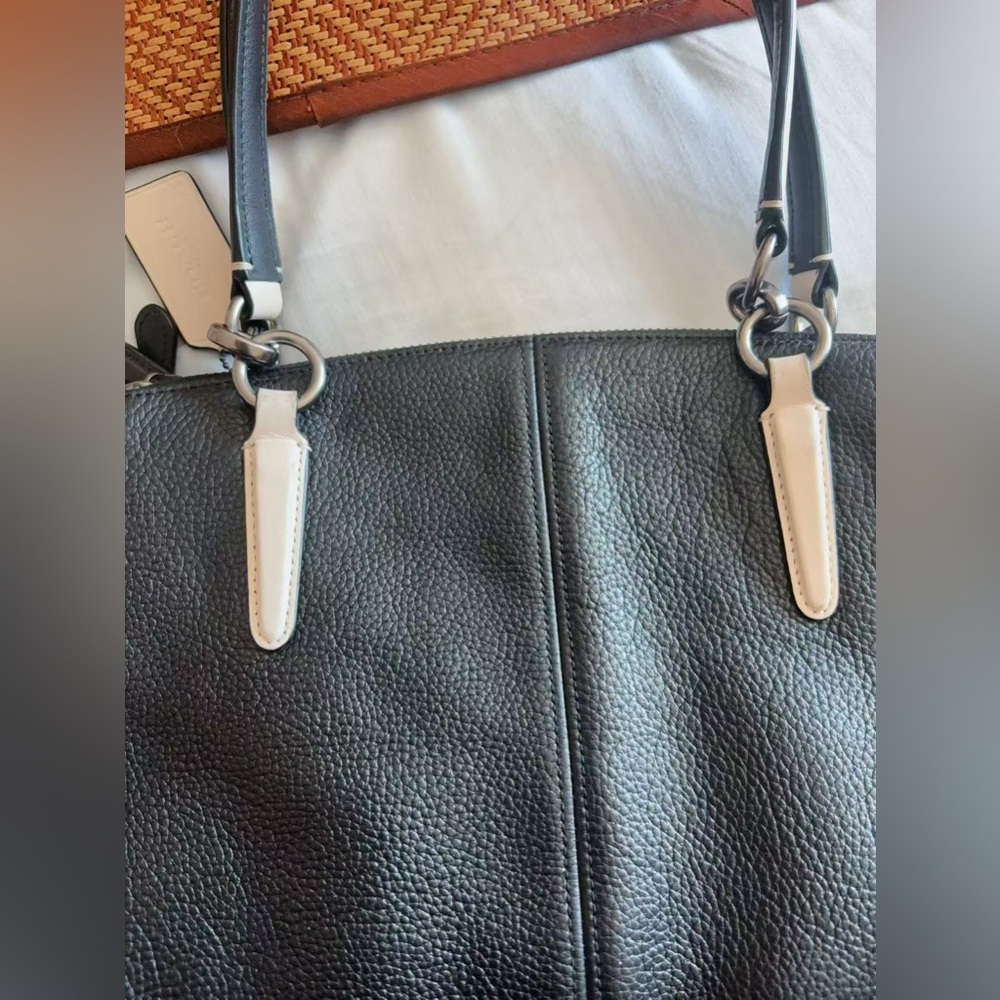 Coach Christie Carryall Black Beige Leather‎ Snake Embossed Satchel Bag - Picture 10 of 14